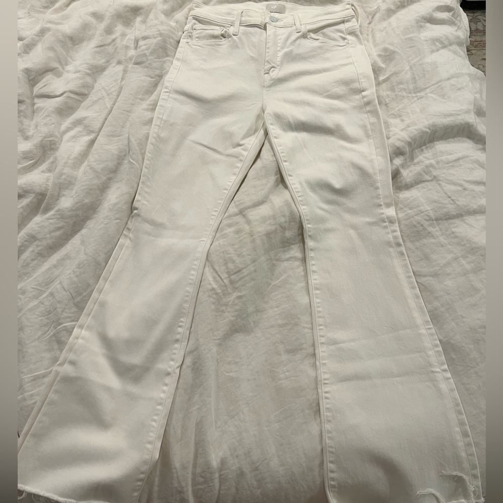 White mother jeans